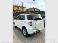 Usata Daihatsu Terios 105 CV (77 kW) 2011 Bianco SUV