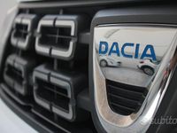 Usata Dacia Duster Lauréate 110 CV (80 kW) 2018 Bianco SUV