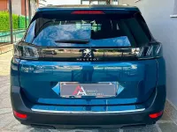 Usata Peugeot 5008 Allure 131 CV (96 kW) 2024 Verde SUV