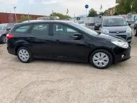 Usata Ford Focus 116 CV (85 kW) 2012 Nero Station wagon