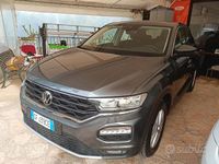 Usata VW T-Roc Business 150 CV (110 kW) 2021 Grigio SUV