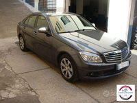 Usata Mercedes C220 Elegance 169 CV (124 kW) 2008 Grigio Berlina