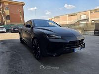 Usata Lamborghini Urus 659 CV (484 kW) 2024 Nero lucido wrapping opaco SUV