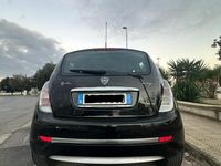 Usata Lancia Ypsilon 75 CV (55 kW) 2012 Nero Utilitaria