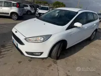 Usata Ford Focus S 120 CV (88 kW) 2015 Grigio Station wagon