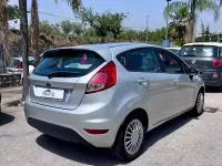Usata Ford Fiesta 95 CV (69 kW) 2016 Grigio Utilitaria
