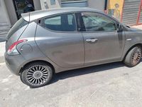 Usata Lancia Ypsilon 90 CV (66 kW) 2012 Utilitaria