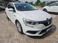 Usata Renault Mégane IV 90 CV (66 kW) 2019 Bianco Berlina