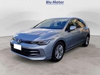 Usata VW Golf VIII Life 116 CV (85 kW) 2025 Dolomite silver metallizzato Berlina