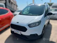 Usata Ford Tourneo Courier 75 CV (55 kW) 2018 Bianco Monovolume