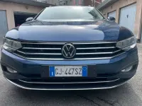 Usata VW Passat Executive 150 CV (110 kW) 2022 Blu/azzurro Station wagon