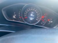 Usata Volvo V40 120 CV (88 kW) 2016 Bianco Station wagon