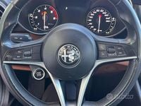 Usata Alfa Romeo Giulia Super 150 CV (110 kW) 2016 Nero Berlina