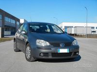 Usata VW Golf IV 105 CV (77 kW) 2005 Grigio Berlina