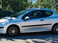 Usata Peugeot 207 88 CV (64 kW) 2007 Grigio Utilitaria