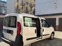 Usata Fiat Doblò 105 CV (77 kW) 2019 Bianco pastello Monovolume