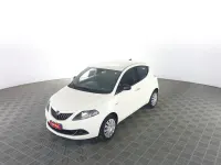 Usata Lancia Ypsilon Silver 69 CV (50 kW) 2022 Bianco neve Utilitaria