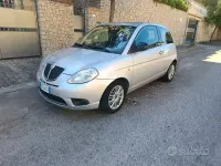 Usata Lancia Ypsilon 75 CV (55 kW) 2009 Grigio Utilitaria
