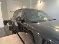 Usata Land Rover Range Rover 351 CV (258 kW) 2023 Santorini black SUV