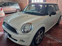 Usata Mini ONE Pepper 95 CV (69 kW) 2008 Beige Utilitaria
