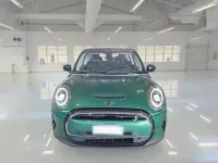 Usata Mini Cooper SE Classic 75 kW (102 CV) 2022 Verde Utilitaria