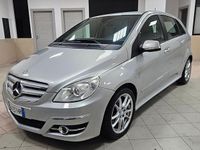 Usata Mercedes B180 Premium 109 CV (80 kW) 2011 Argento Monovolume