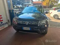Usata Dacia Duster Lauréate 109 CV (80 kW) 2017 Bluazzurro SUV