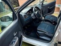 Usado Renault Clio II 82 CV (60 kW) 2008 Gris Utilitario