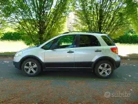 Begagnad Fiat Sedici Dynamic 120 HK (88 kW) 2011 Silver SUV