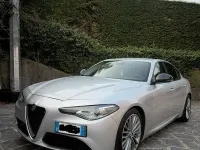 Usata Alfa Romeo Giulia Super 150 CV (110 kW) 2017 Grigio Berlina