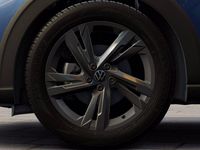 Usata VW Taigo R-line 110 CV (80 kW) 2024 Reef blue metallizzato nero SUV