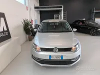 Usata VW Polo Comfortline 75 CV (55 kW) 2016 Argento Berlina
