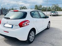 usata Peugeot 208 5p 1.4 vti 16v Active gpl 95cv