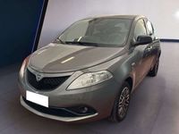 Usata Lancia Ypsilon Gold 70 CV (51 kW) 2021 Grigio Utilitaria