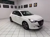 Usata Peugeot 208 Allure 102 CV (75 kW) 2022 Bianco Utilitaria