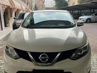 Usata Nissan Qashqai Acenta 115 CV (84 kW) 2016 Bianco SUV