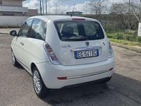Usata Lancia Ypsilon 69 CV (50 kW) 2010 Bianco Utilitaria