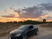 Usata Opel Astra GTC 150 CV (110 kW) 2005 Nero Coupé