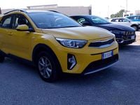 Begagnad Kia Stonic Urban 84 HK (61 kW) 2022 Gul SUV