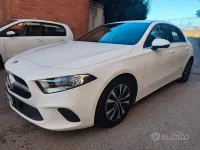 Usata Mercedes A180 Business 116 CV (85 kW) 2021 Bianco Berlina