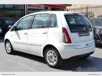 Usata Lancia Musa S 120 CV (88 kW) 2011 Bianco Monovolume