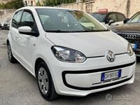 Begagnad VW up! Move 60 HK (44 kW) 2012 Vit Halvkombi