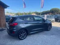 Usata Ford Fiesta ST-Line 125 CV (91 kW) 2024 Grigio metallizzato Berlina