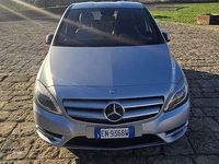 Usata Mercedes B180 Executive 109 CV (80 kW) 2012 Grigio Utilitaria