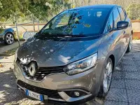 Usata Renault Scénic IV 120 CV (88 kW) 2018 Grigio Monovolume