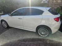 Usata Alfa Romeo Giulietta Exclusive 175 CV (128 kW) 2014 Bianco Utilitaria