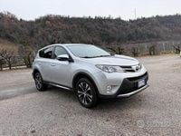 Usata Toyota RAV4 Lounge 124 CV (91 kW) 2014 Grigio SUV