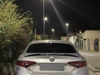Usata Alfa Romeo Giulia 150 CV (110 kW) 2017 Grigio Berlina