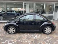 Usata VW New Beetle 102 CV (75 kW) 2002 Nero Utilitaria