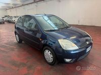 Usata Ford Fiesta Ghia 80 CV (58 kW) 2003 Blu Utilitaria
